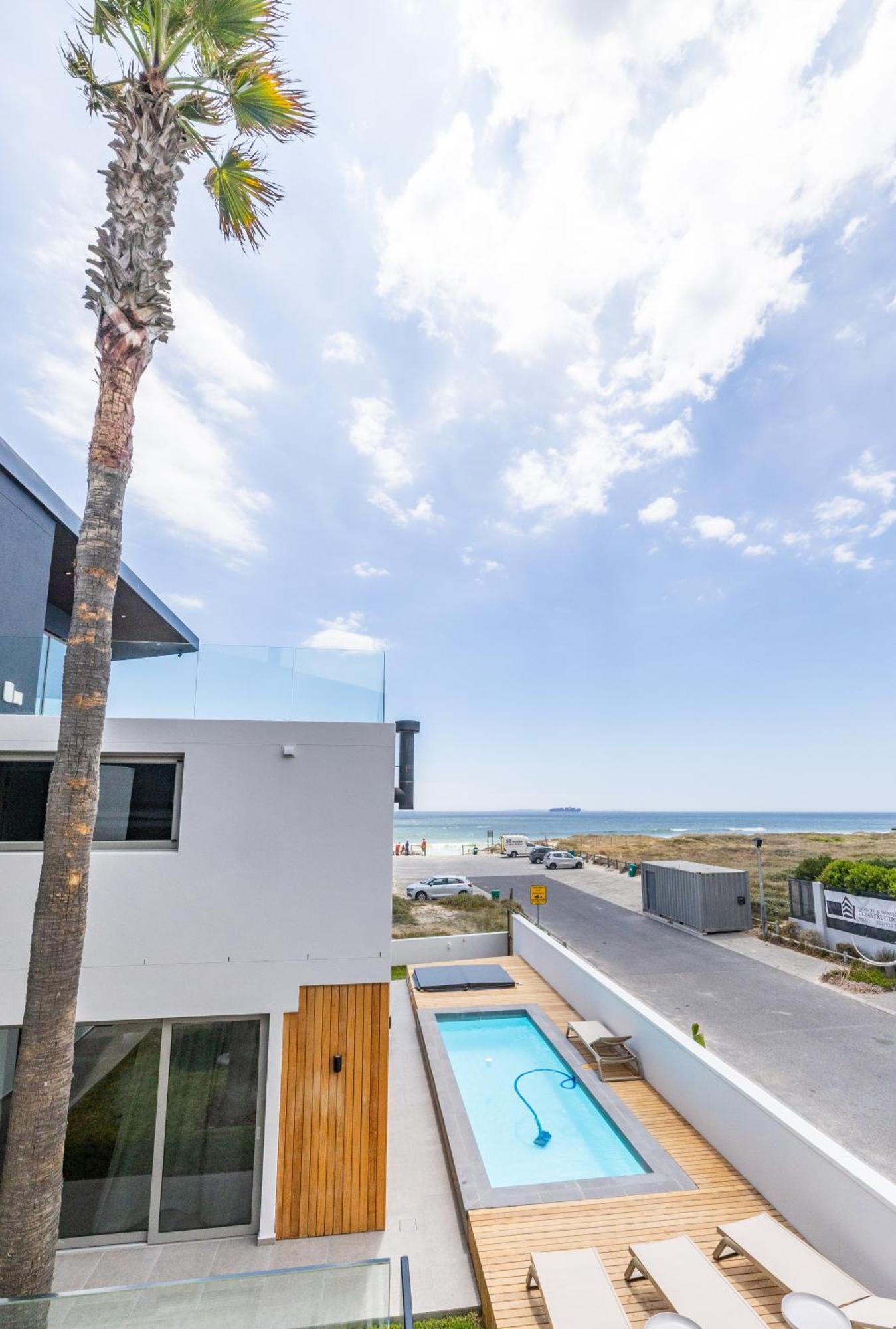 Ocean 9 - Sunset Beachfront Residency Cape Town Bagian luar foto