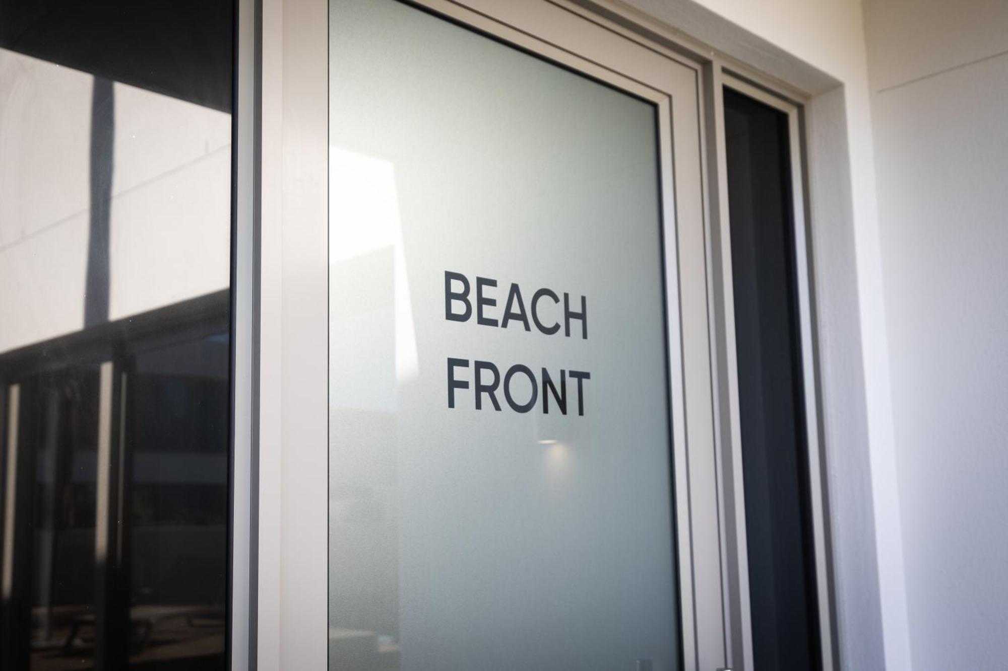 Ocean 9 - Sunset Beachfront Residency Cape Town Bagian luar foto